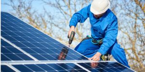 Installation Maintenance Panneaux Solaires Photovoltaïques à Saint-Donan